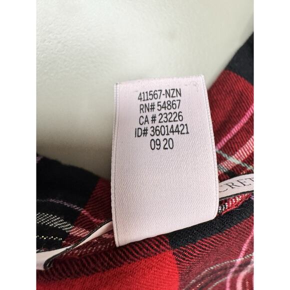 Victoria’s Secret Plaid Pajama Set Top & Shorts Red Black L Cozy Holiday Prep - Picture 10 of 13